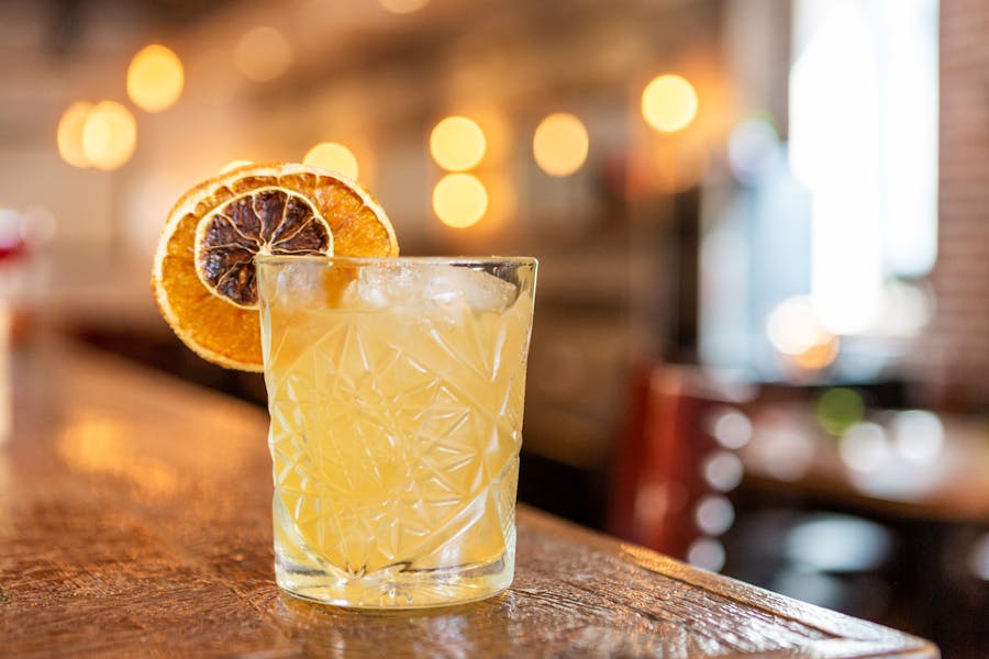 Des Moines Happy Hour Louie's Wine Dive American Restaurant & Bar