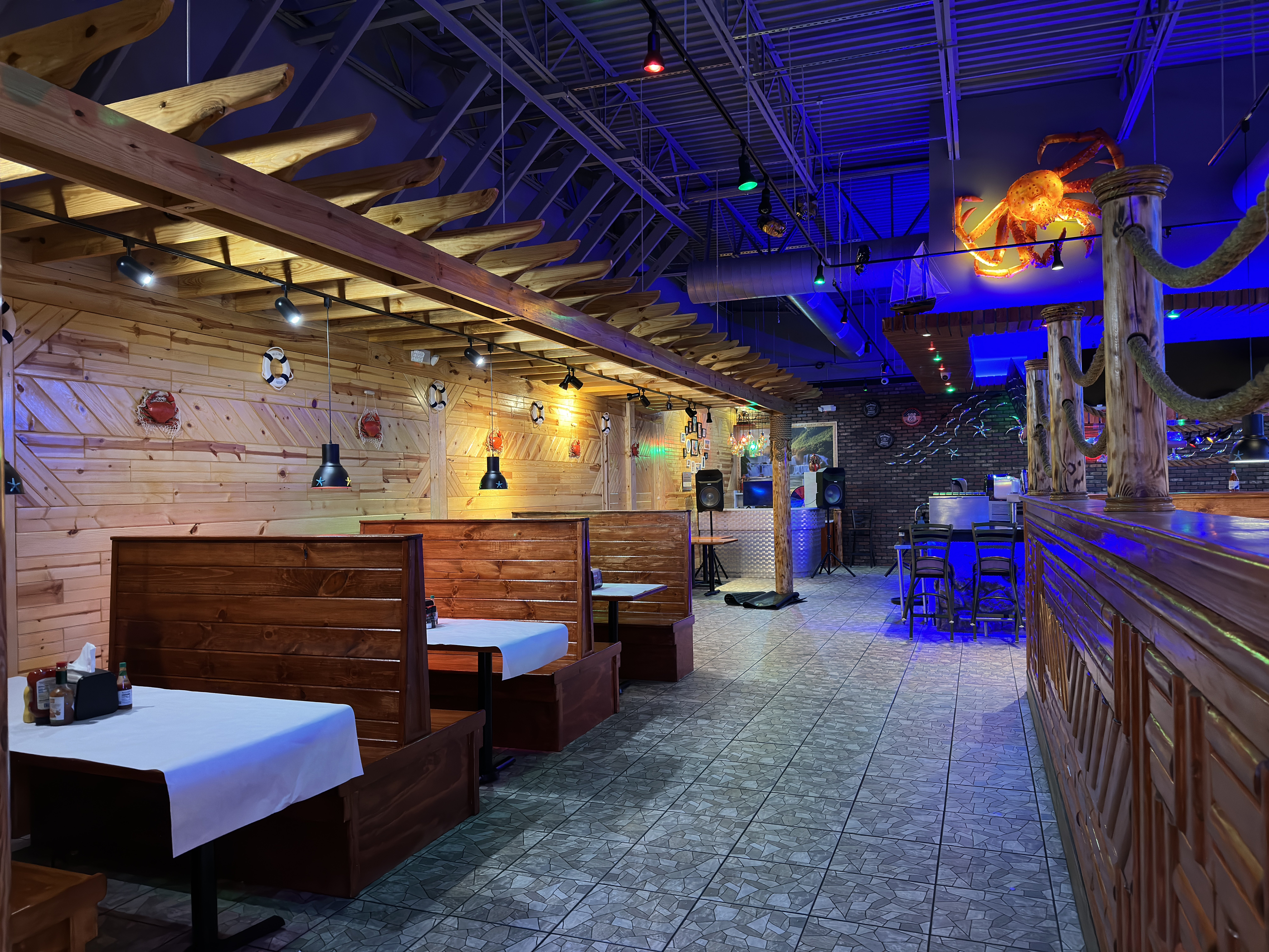 The King Claw | Juicy Seafood & Bar