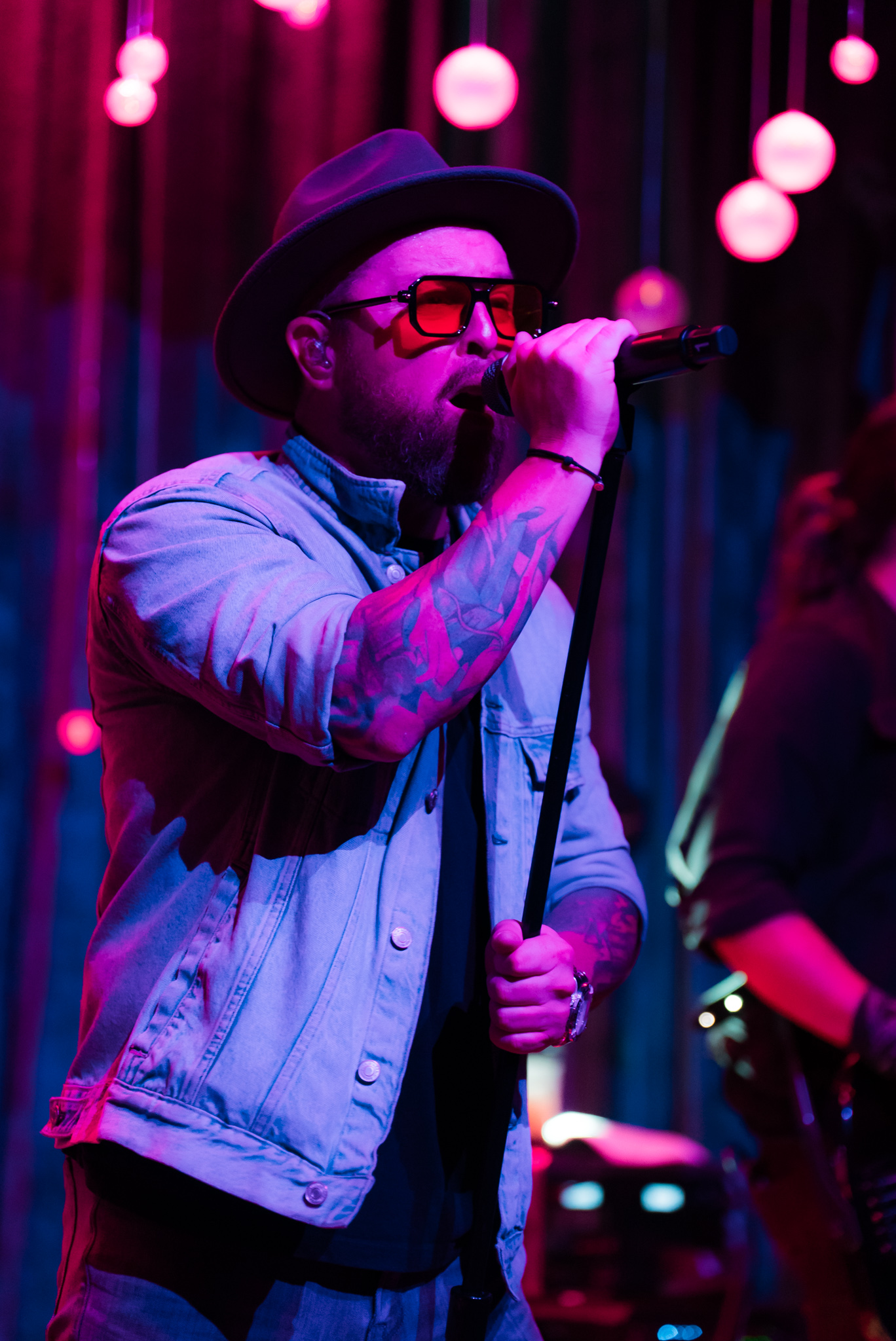 Justin Carder performing at Las Vegas Live Music Venue Caspians