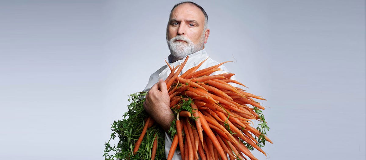 a close up of Jose Andres