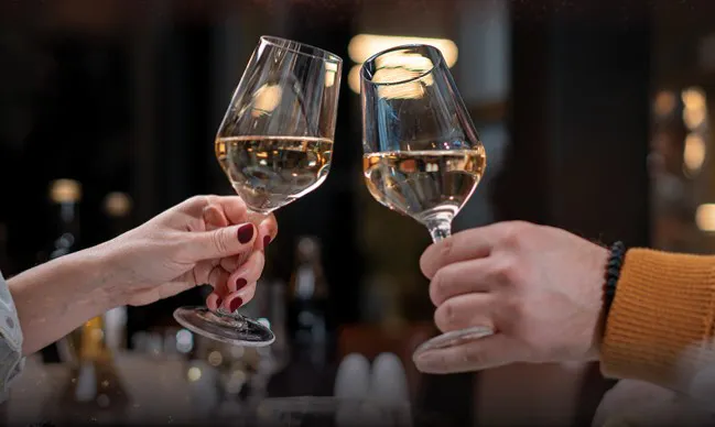 Willie G's White Wine Glass