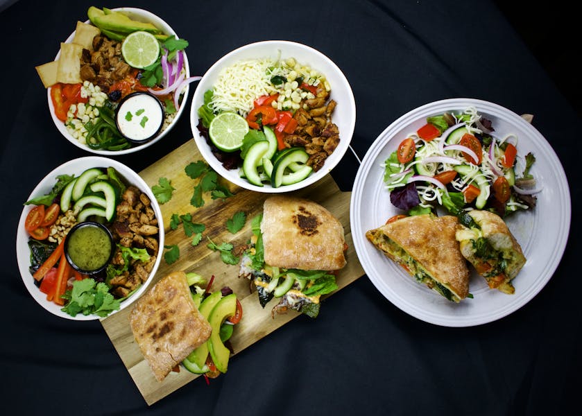 Catering Yoke Social Table in Kokomo, IN