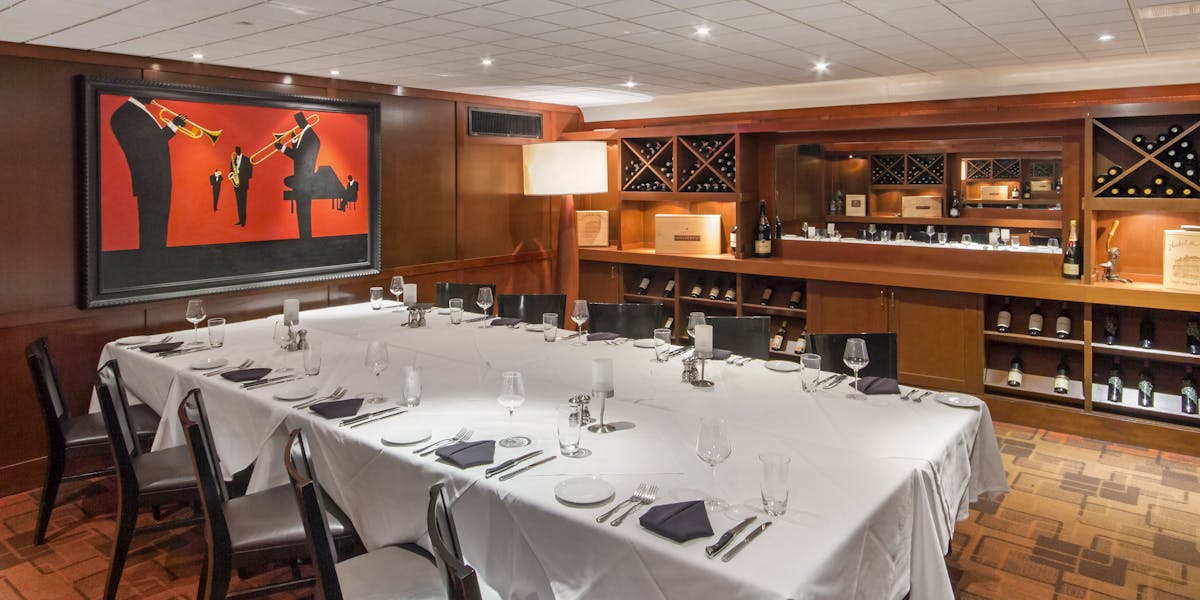 Columbus Downtown Private Dining | Mitchell's Steakhouse in Columbus, OH