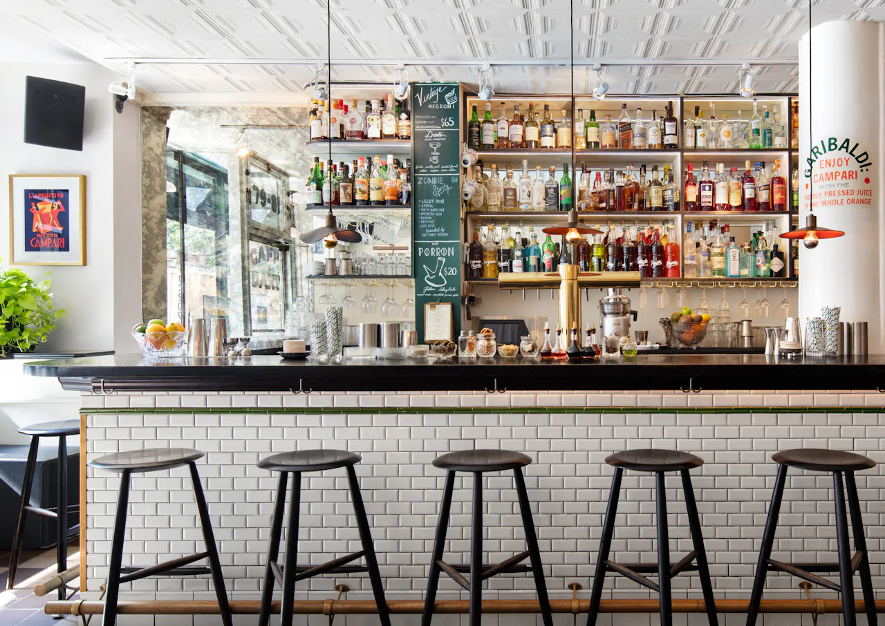 Bar photo 1