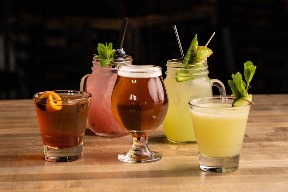 Happy Hour Rays Cheers! The Best Holiday Happy Hour in Dallas | Maple Landing | Dallas, TX