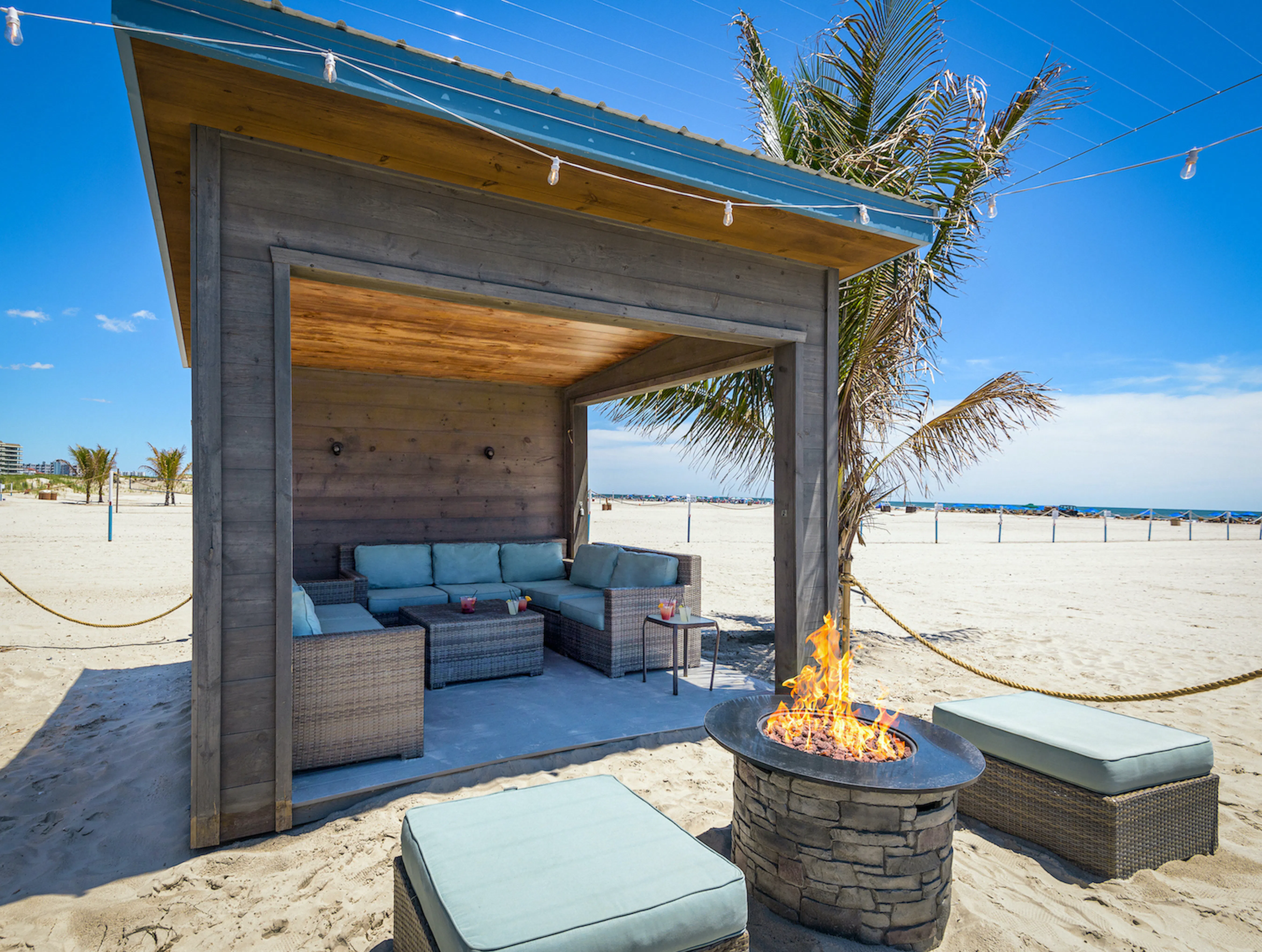 ICONA Beach Bar