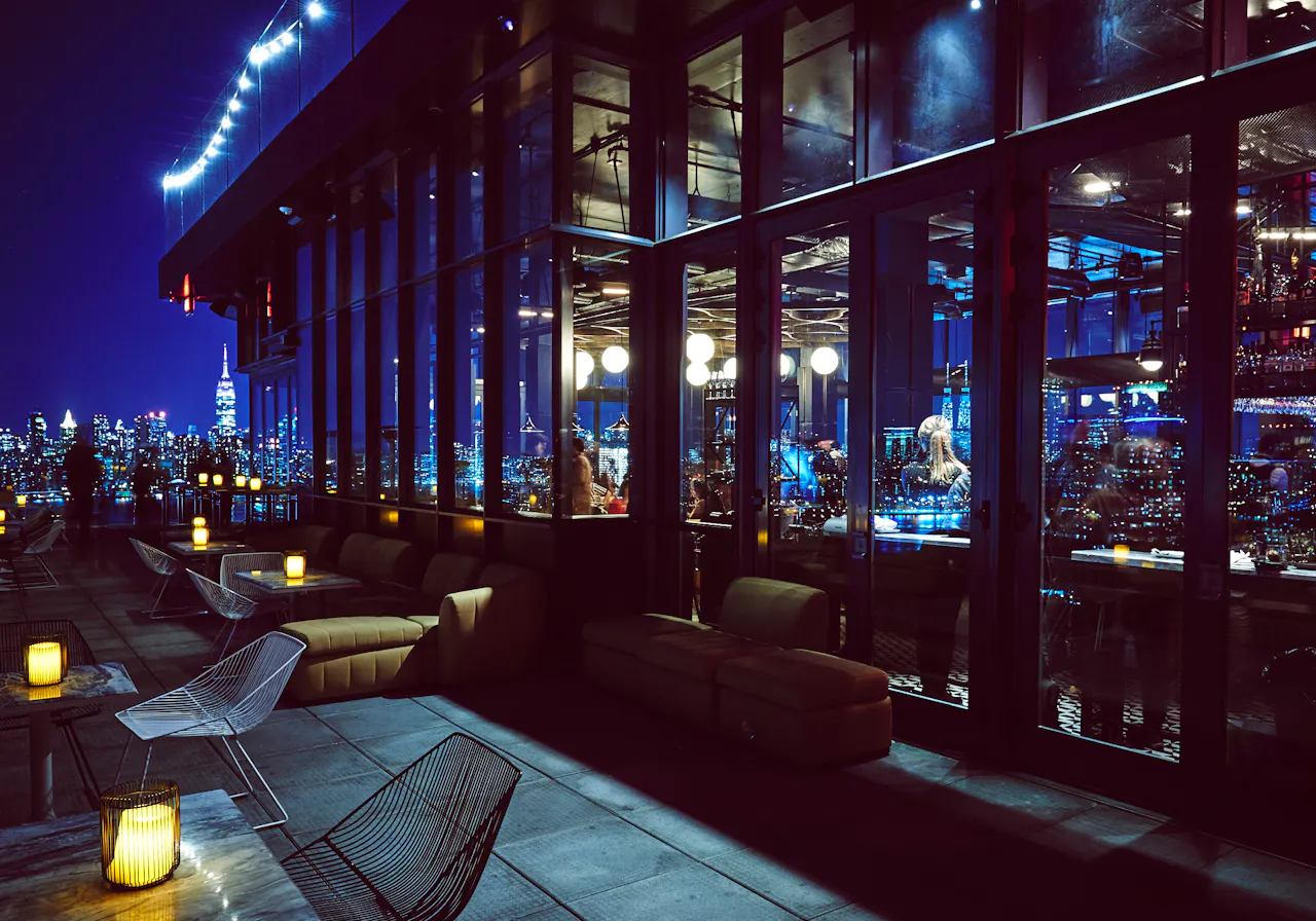 Bar photo 1