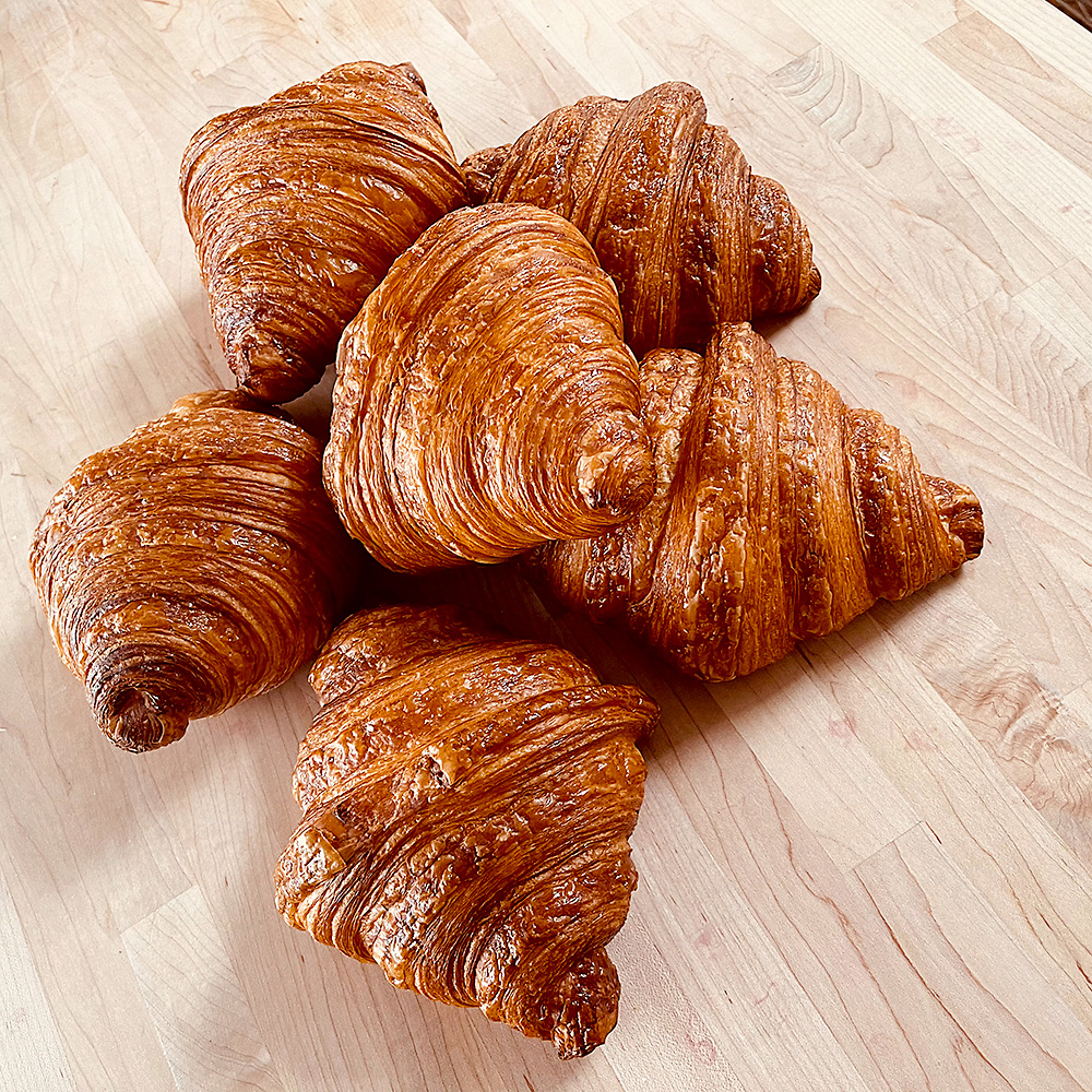 Artisan Bakery | IZOLA | Downtown San Diego