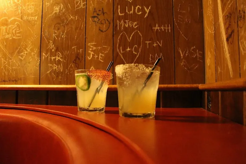 Bar photo 2