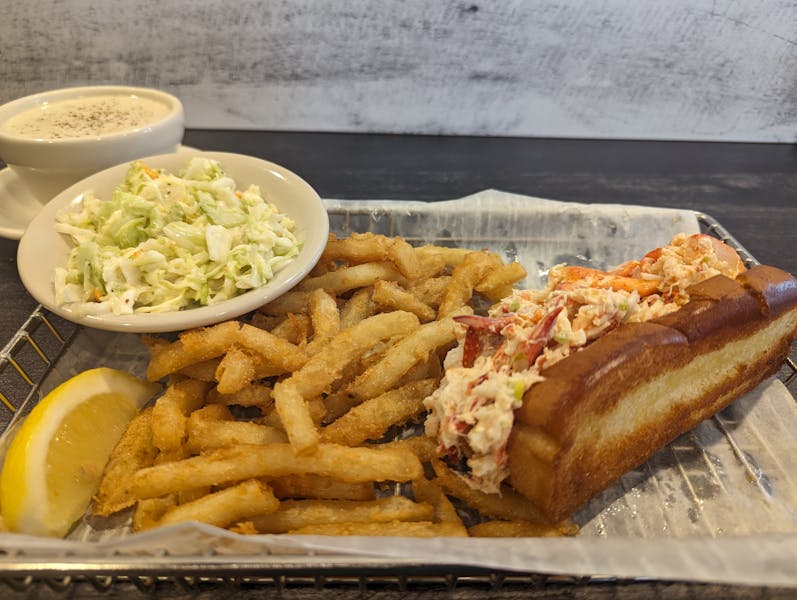 Menus Horse N Carriage Restaurant in Norfolk, MA