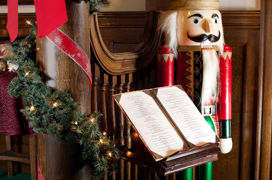 d rose christmas day shoes