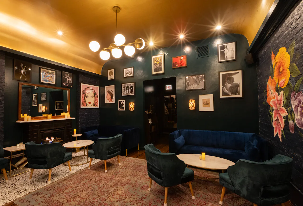 Bar photo 1