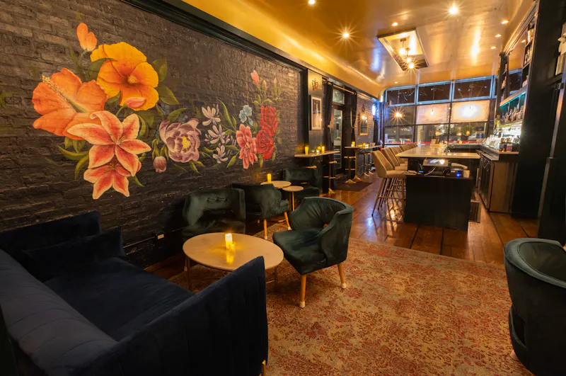 Bar photo 2