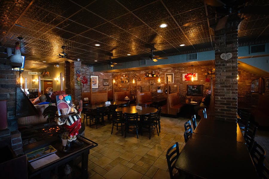 About Hodak's Restaurant & Bar in St. Louis, MO
