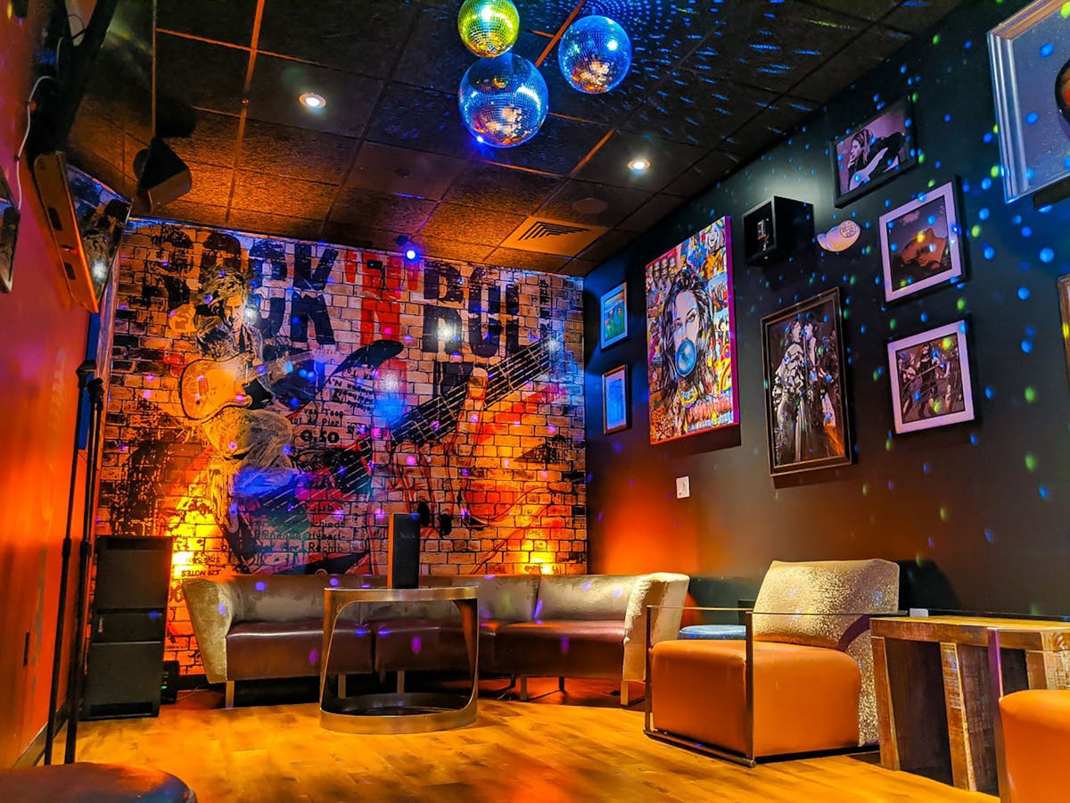 Game On Mohegan Sun Hours + Location Lyons Group Boston's Best