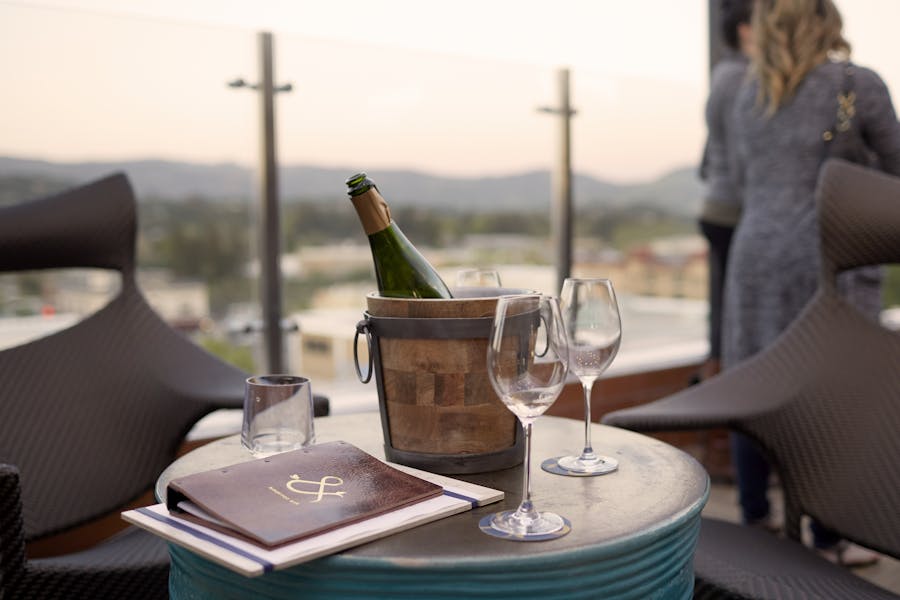 hours-location-sky-vine-rooftop-bar-archer-napa