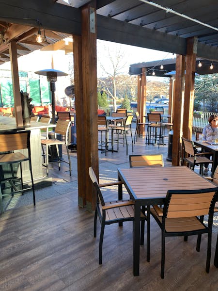 Leawood Hours + Location Iron Horse Bar and Grill American Bar