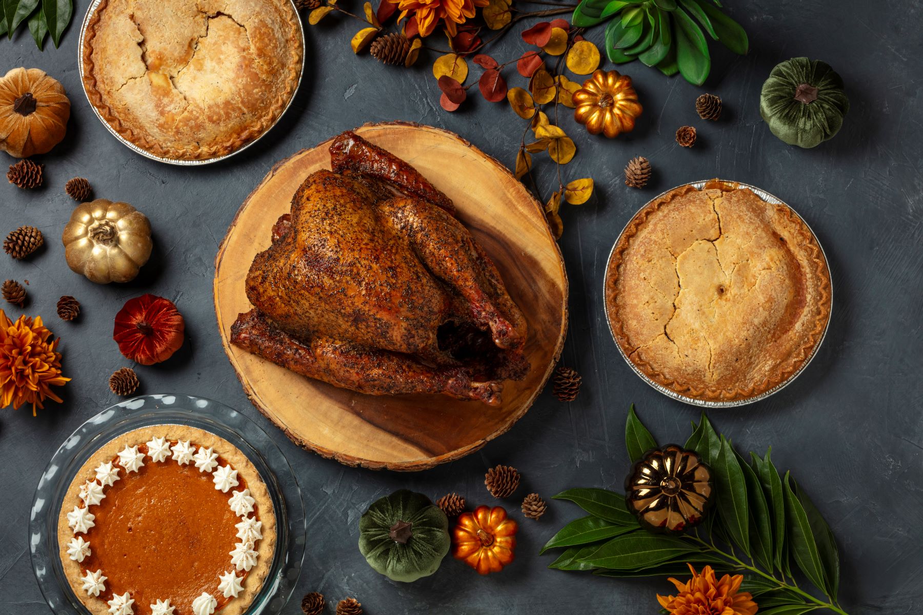 Whole apple and pumpkin pies