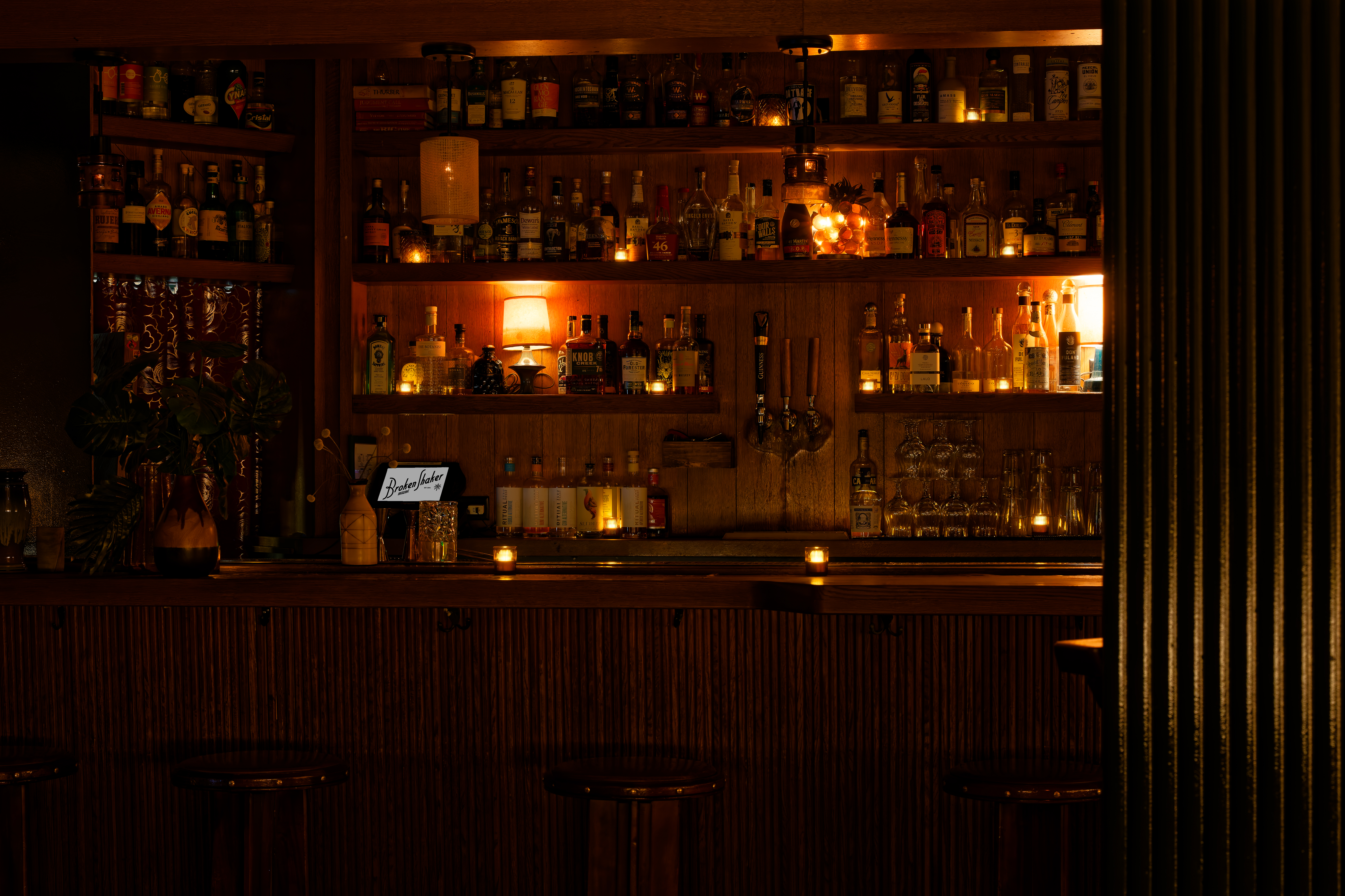 Bar photo 2