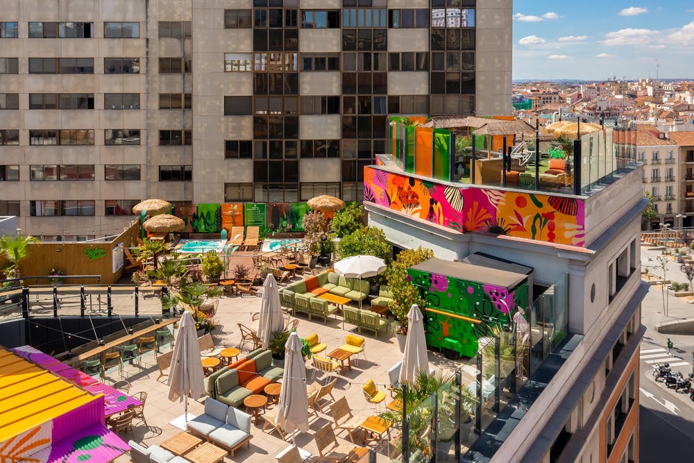 aerial view of the broken shaker bar