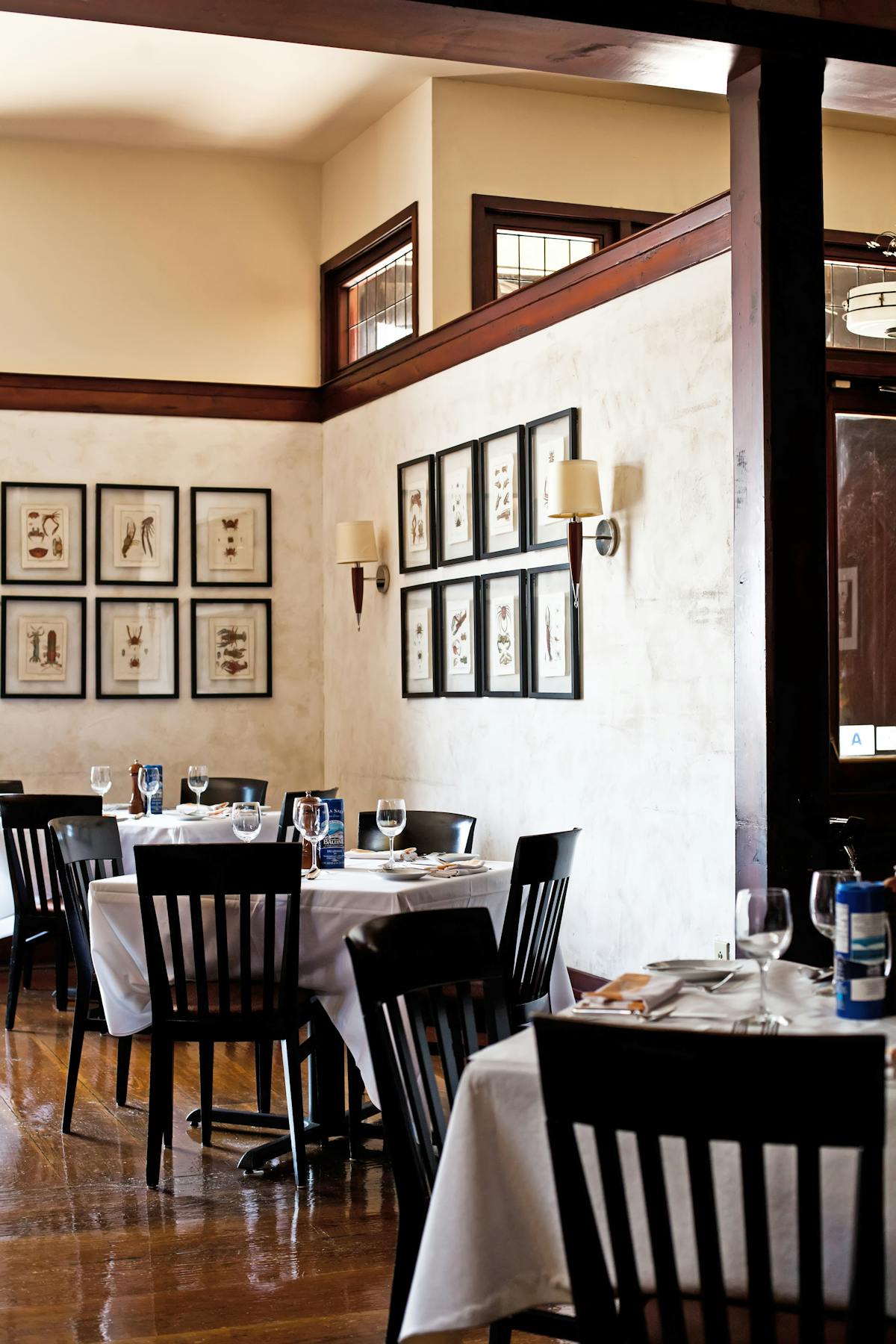 Photo Gallery for Hank's Seafood Restaurant in Charleston