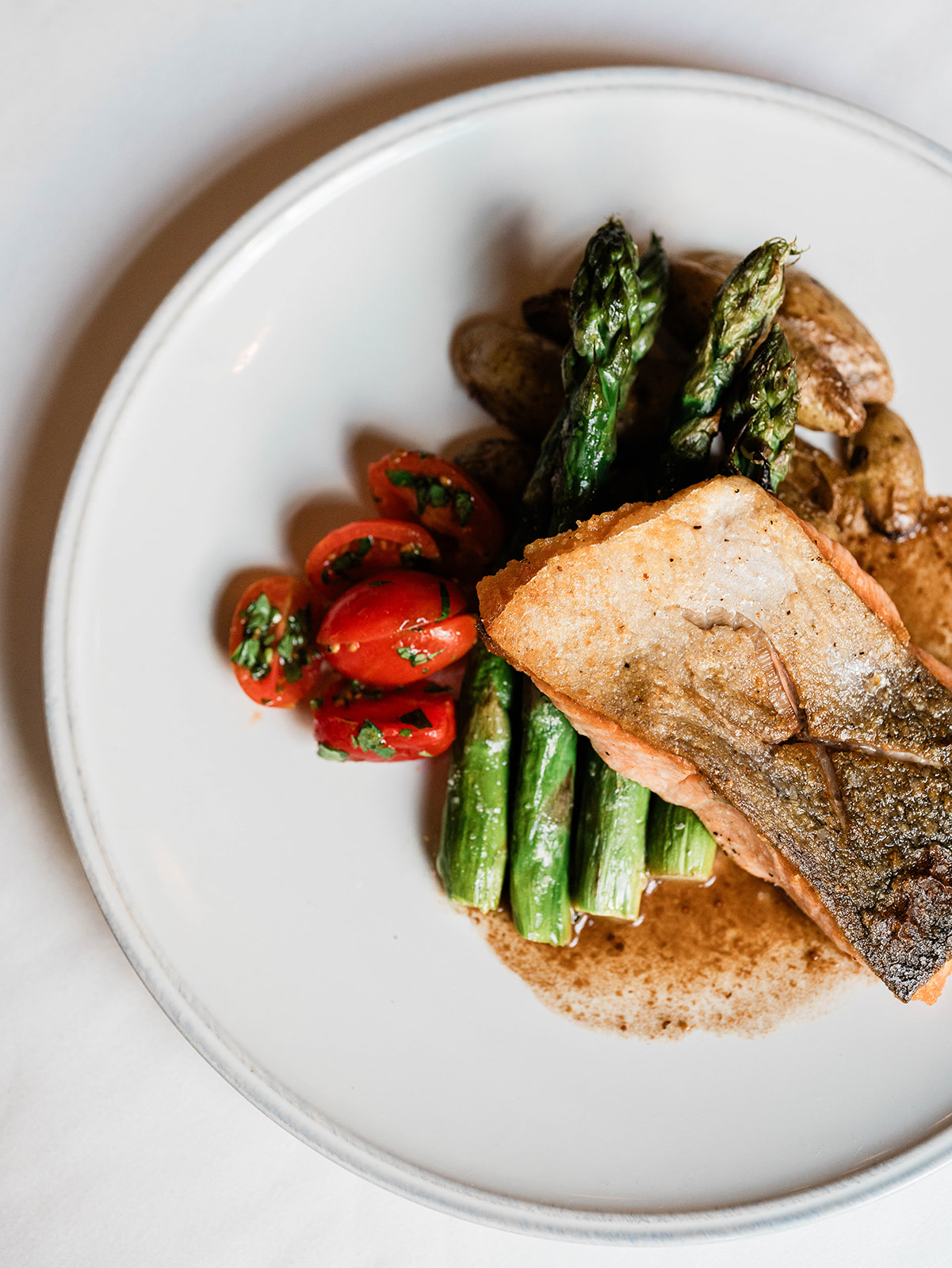 roasted salmon dish with asparagus 