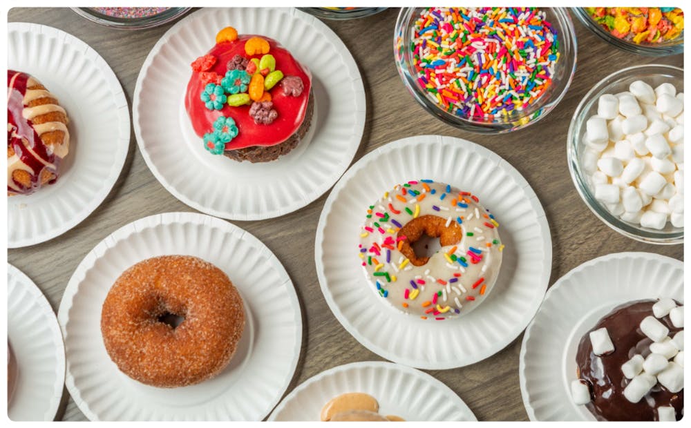 donuts near me, donut shop, donut store, donut, fresh donut, dessert