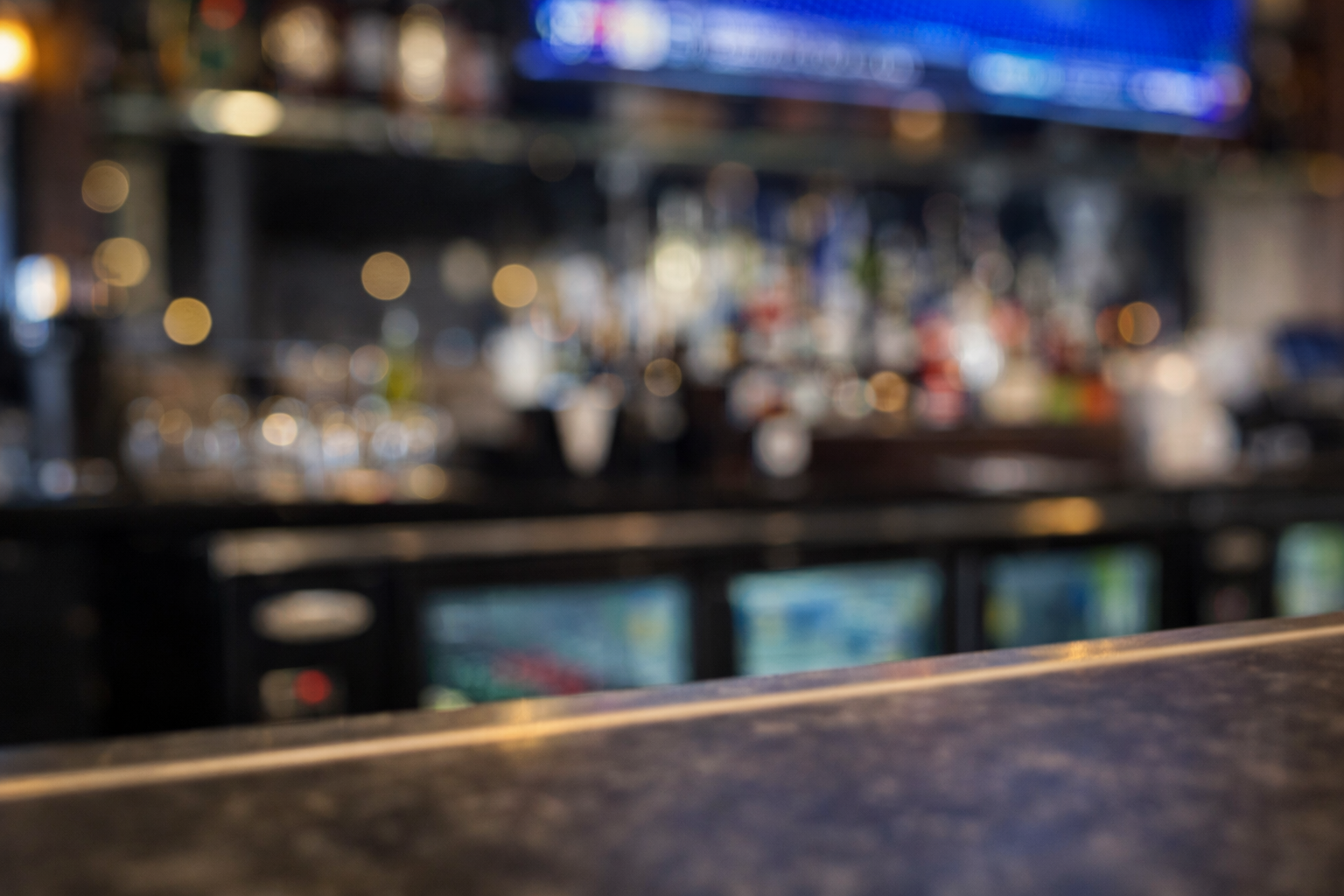 a blurry image of a bar