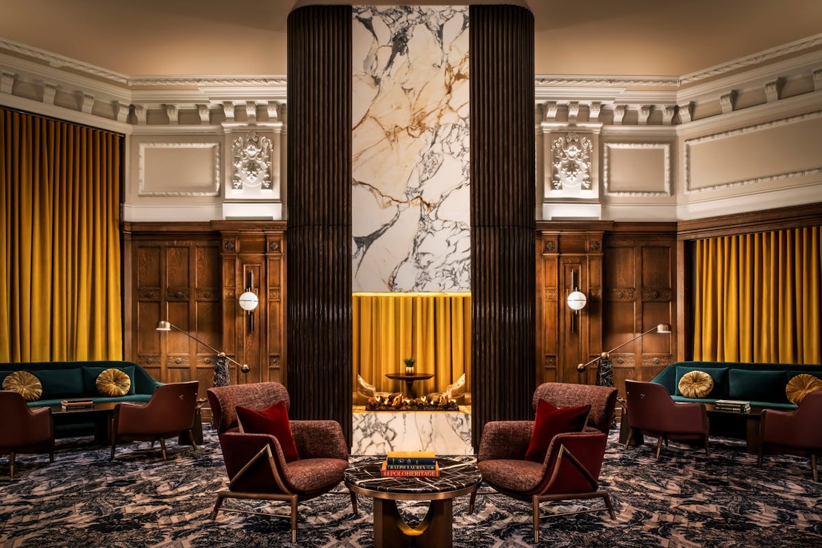 zoe's lounge