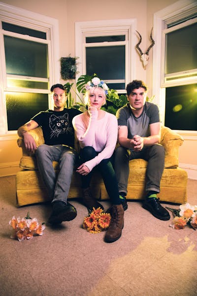 Dentist, Salem Wolves, Strange Pains Faces Brewing Co. Brewery