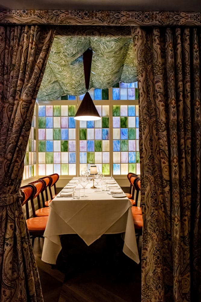 private dining room with curtains