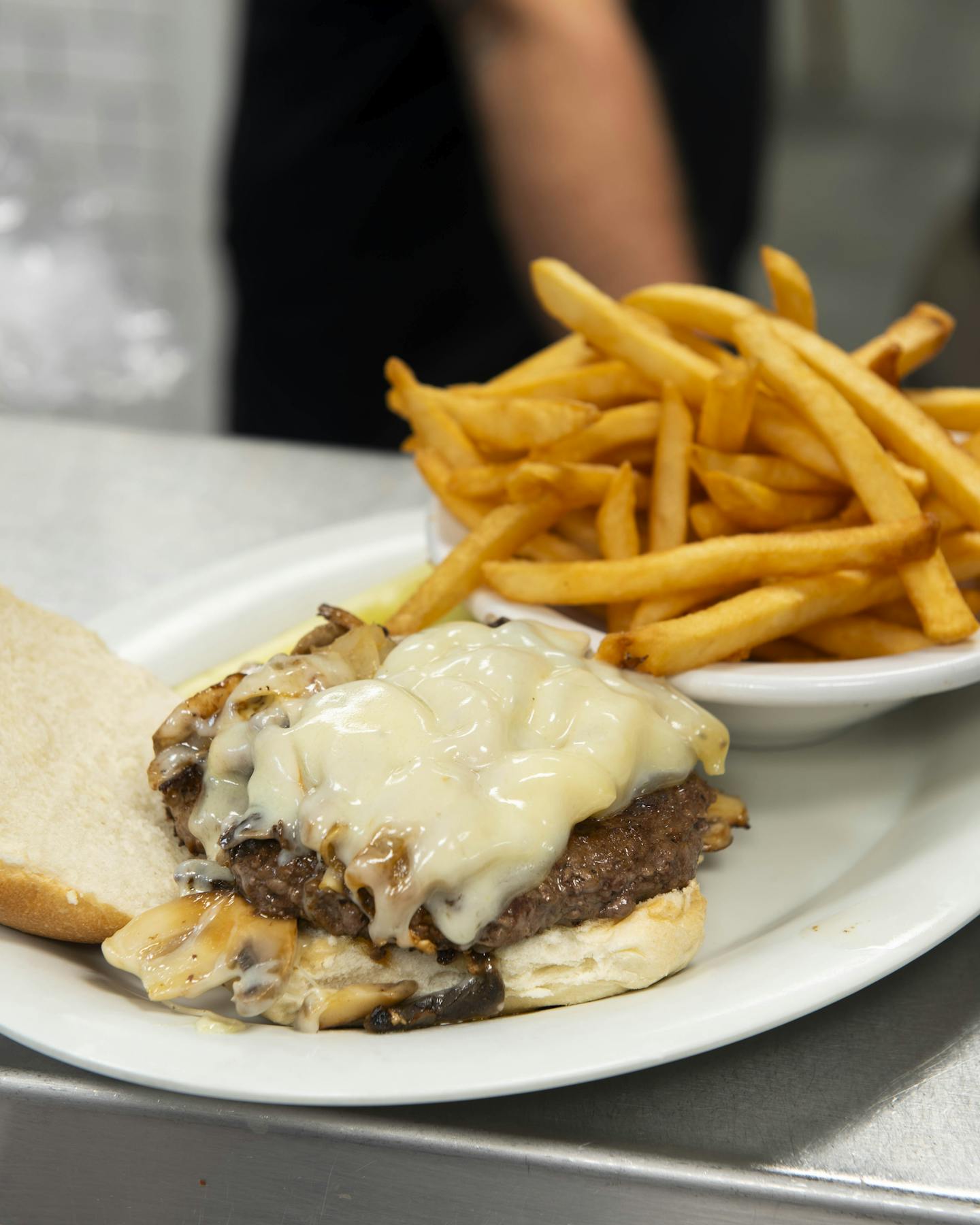 Food Box Hill Pizzeria & Crab Cakes Seafood & Pizza Restaurant in