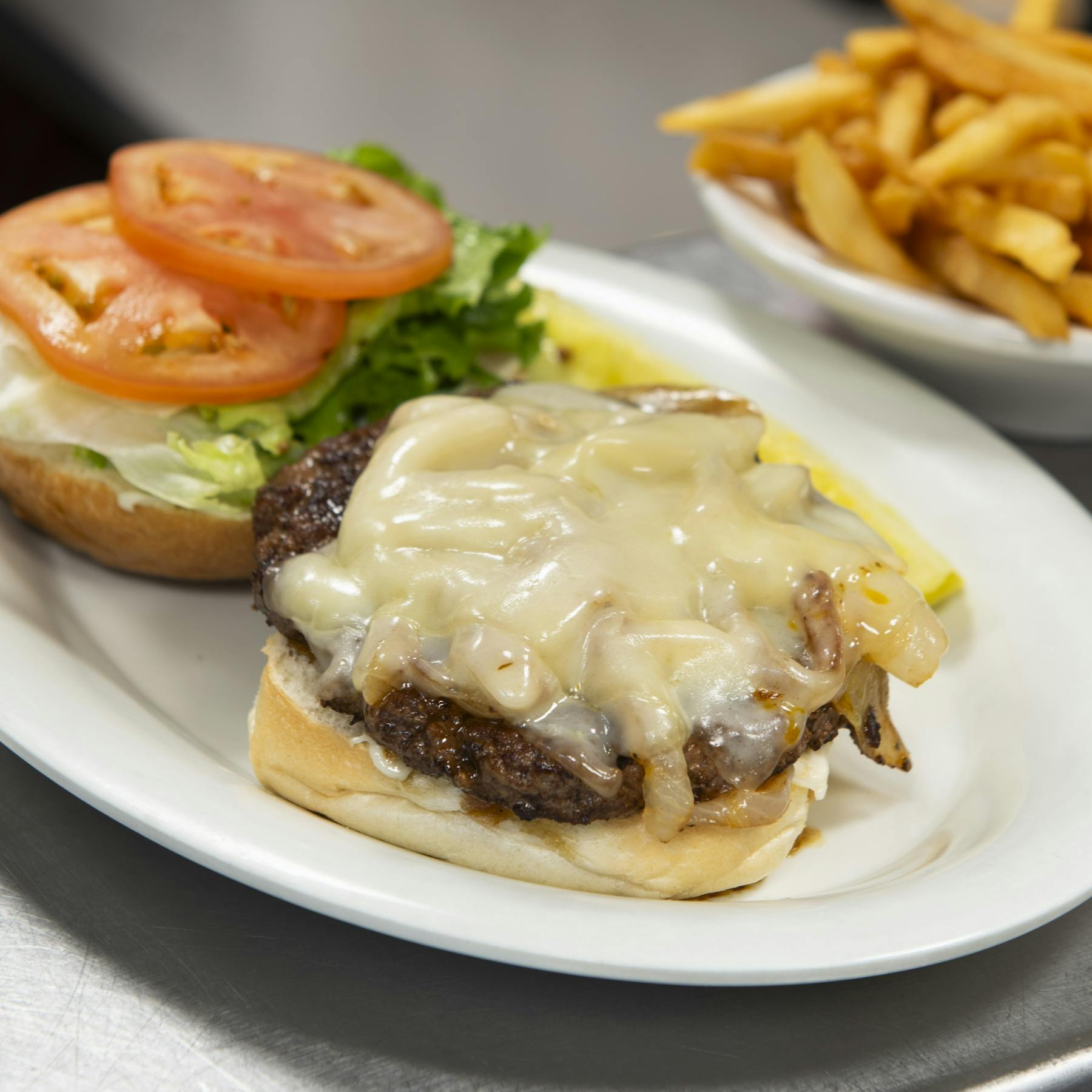 Food Box Hill Pizzeria & Crab Cakes Seafood & Pizza Restaurant in