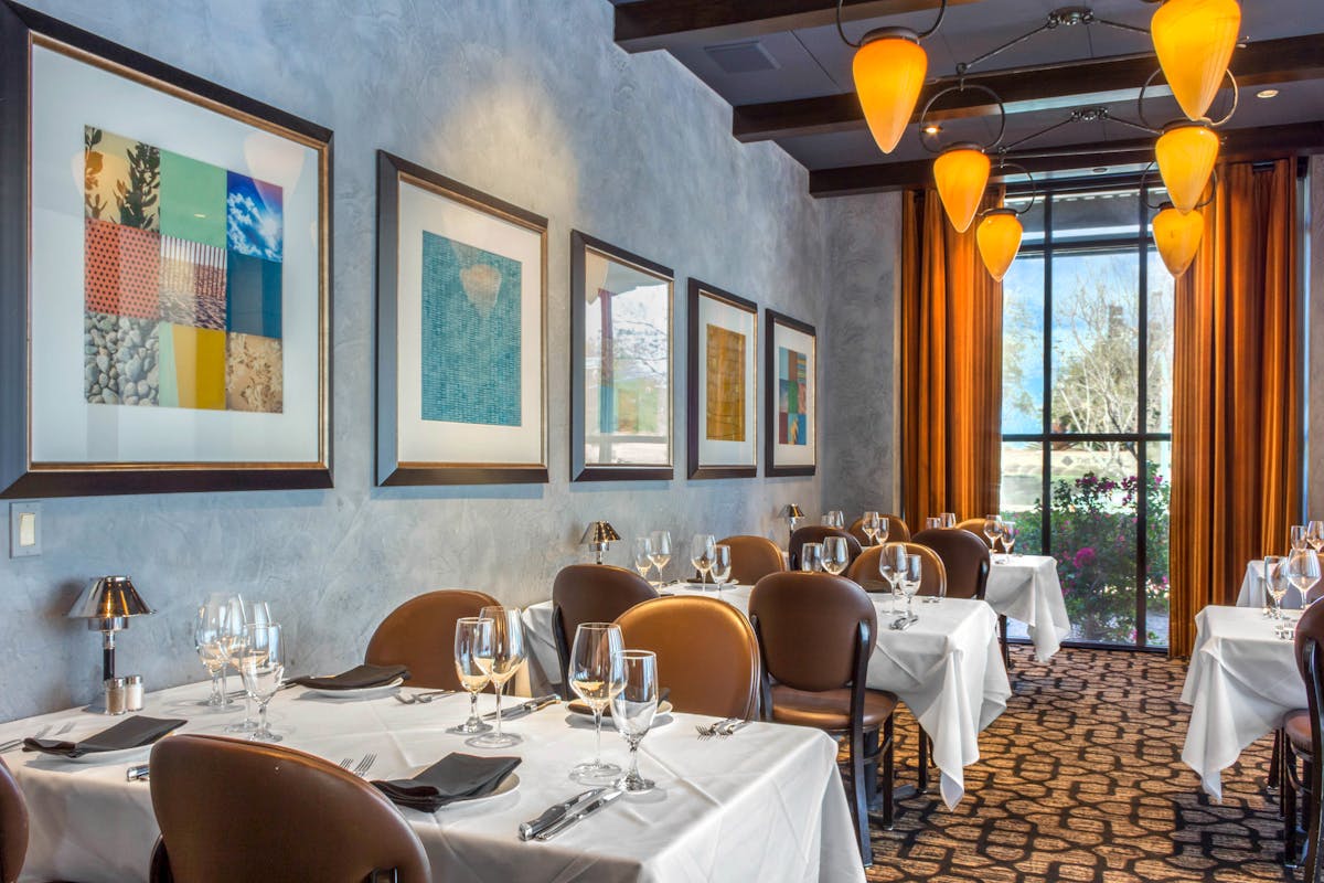 Scottsdale Ocean Club | Hours + Location | Mastro's | Classic Steakhouses  and Ocean Club Seafood in the US
