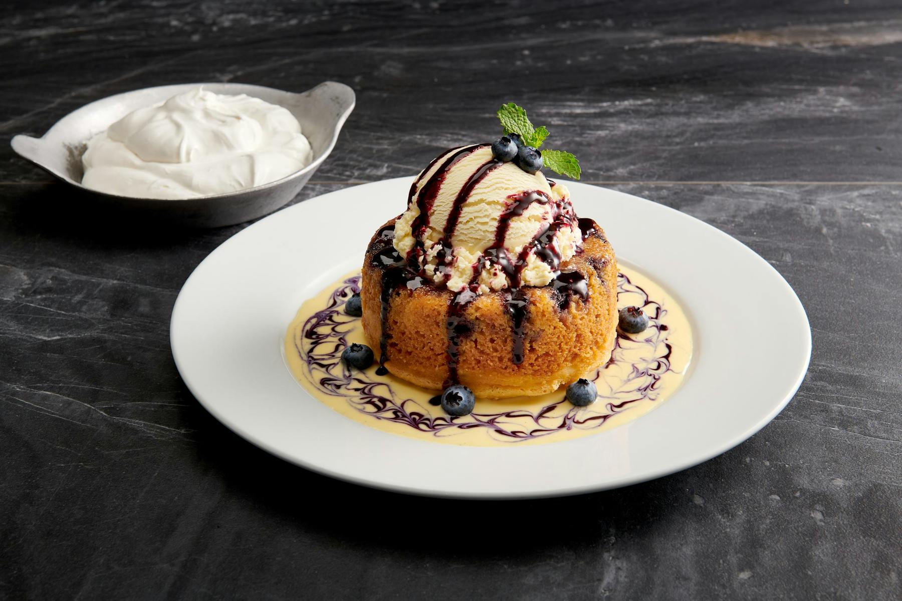 5 Contoh dan Resep Butter Cake yang Lezat di mulut Lemon Blueberry Butter Cake | Mastro's Restaurants