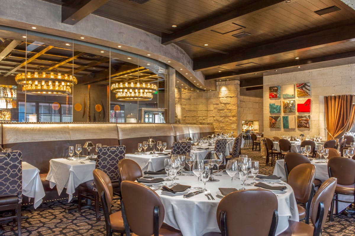 a dining room table in a restaurant